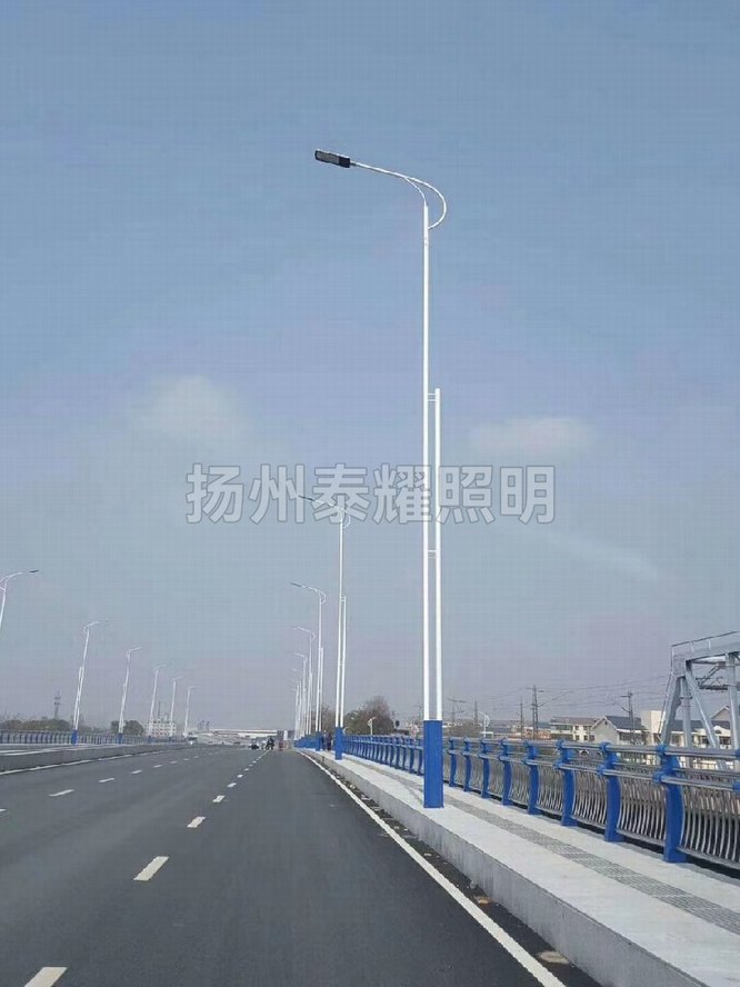 市電路燈